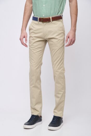 Chino regular fit de piqué liviano