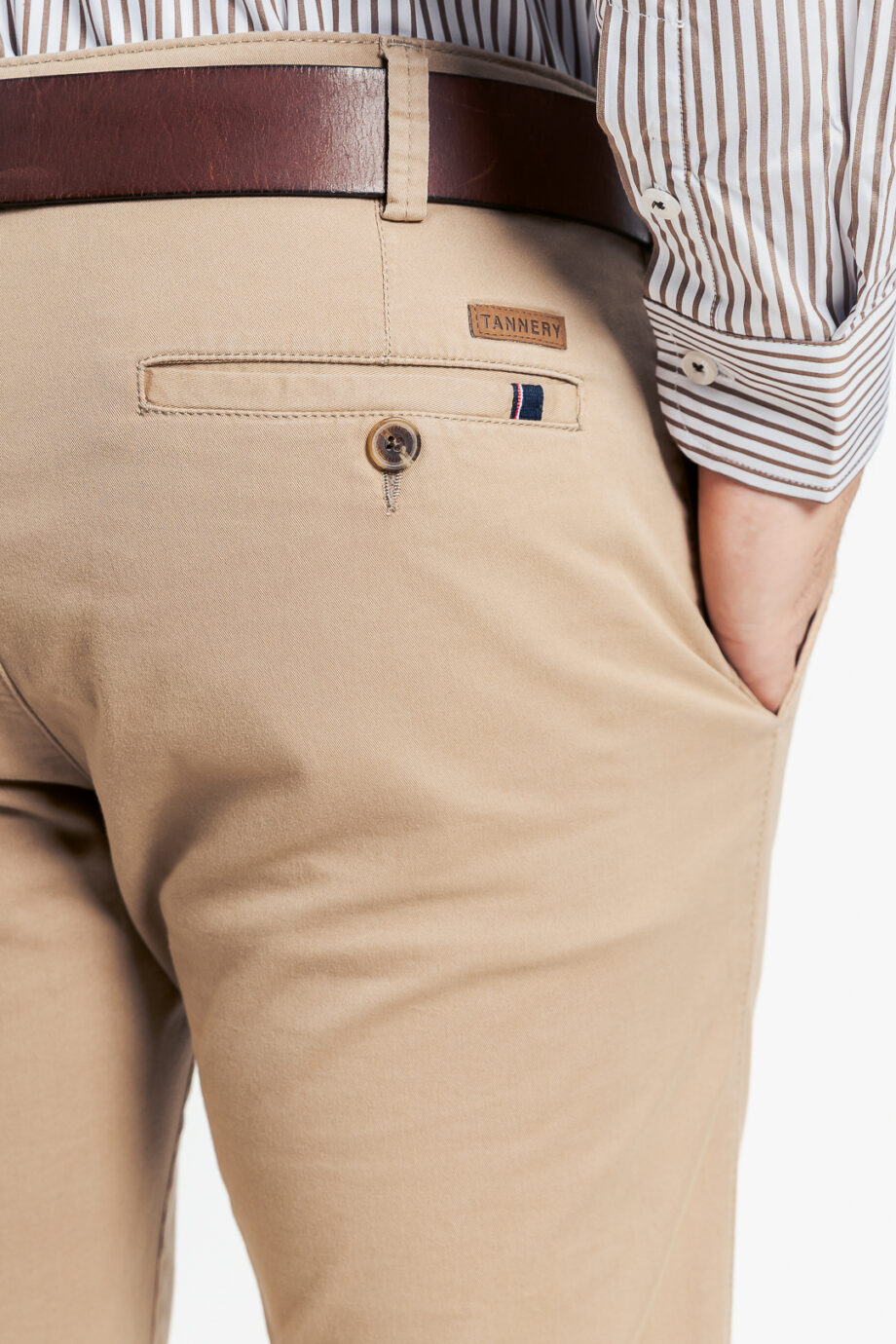 Chino regular fit de gabardina