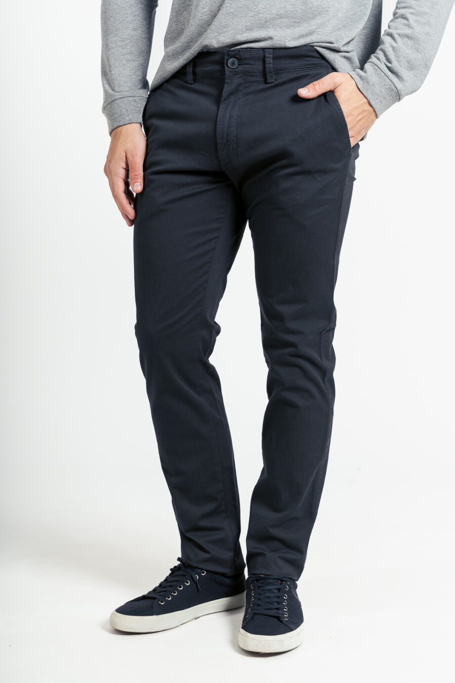 Chino regular fit de gabardina