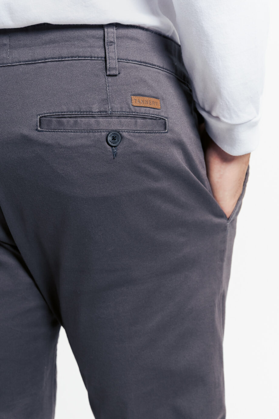 Chino básico regular fit satinado