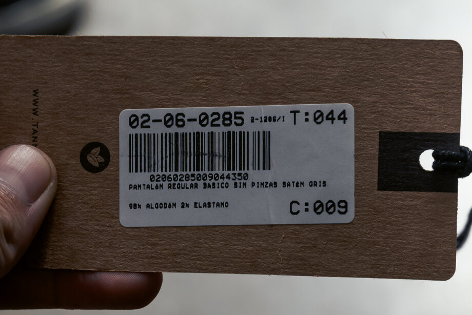 Chino básico regular fit satinado