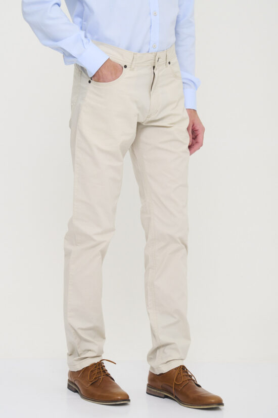 Pantalón corte jean regular fit de poplin