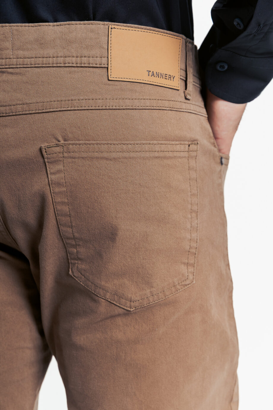 Pantalón corte jean regular fit de gabardina