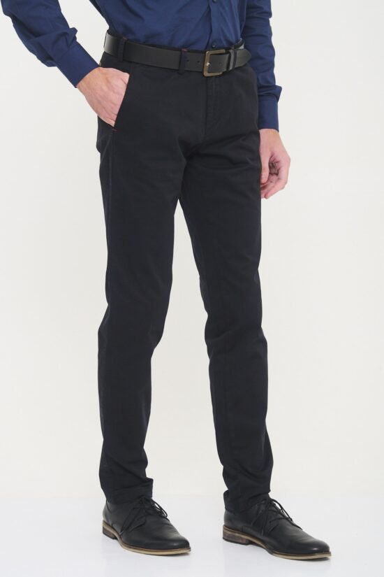 Chino slim fit de gabardina