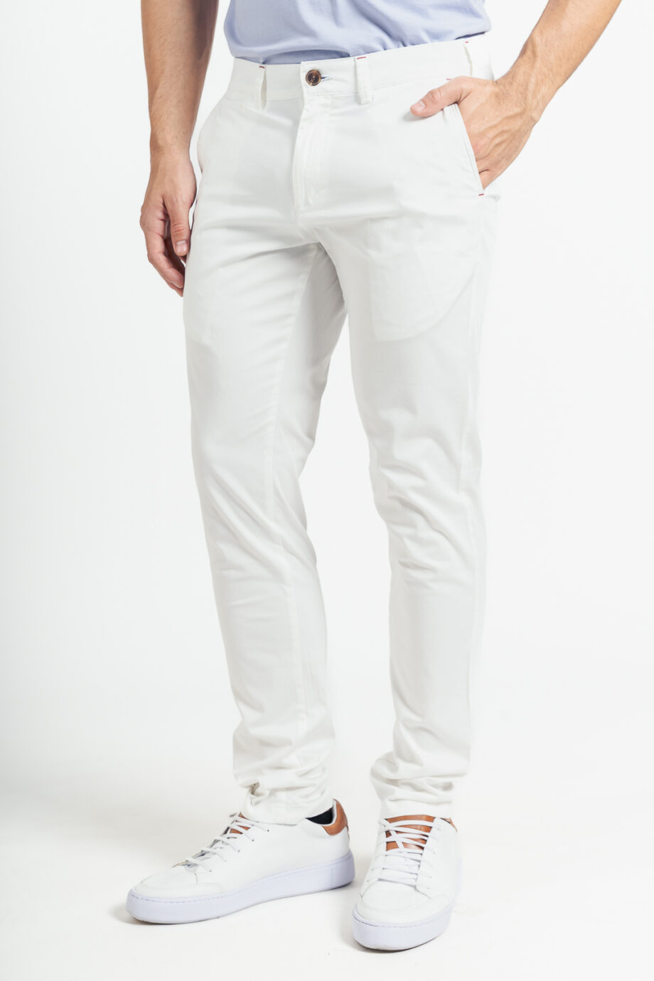 Chino slim fit de gabardina