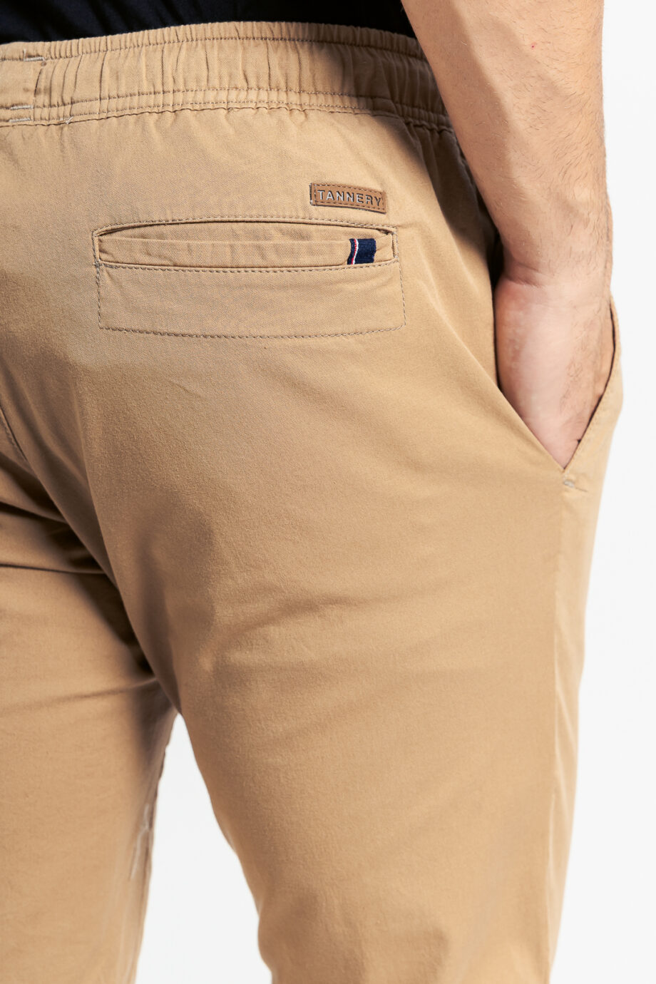 Chino con cintura elastizada