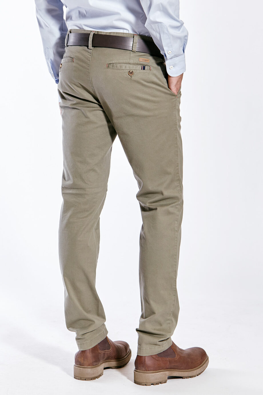 Pantalón sin pinzas slim fit basico gabardina