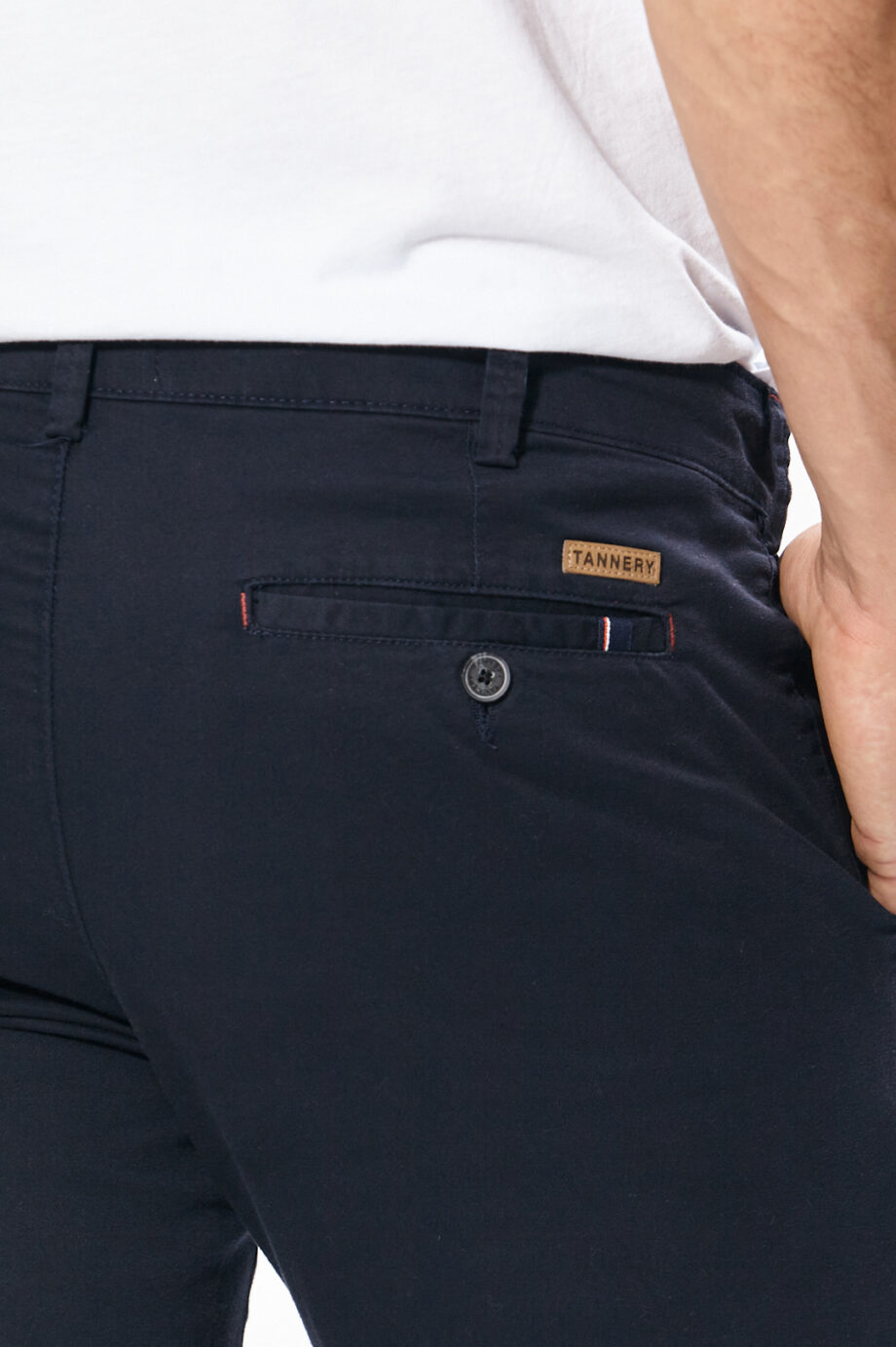 Pantalón sin pinzas slim fit basico satén