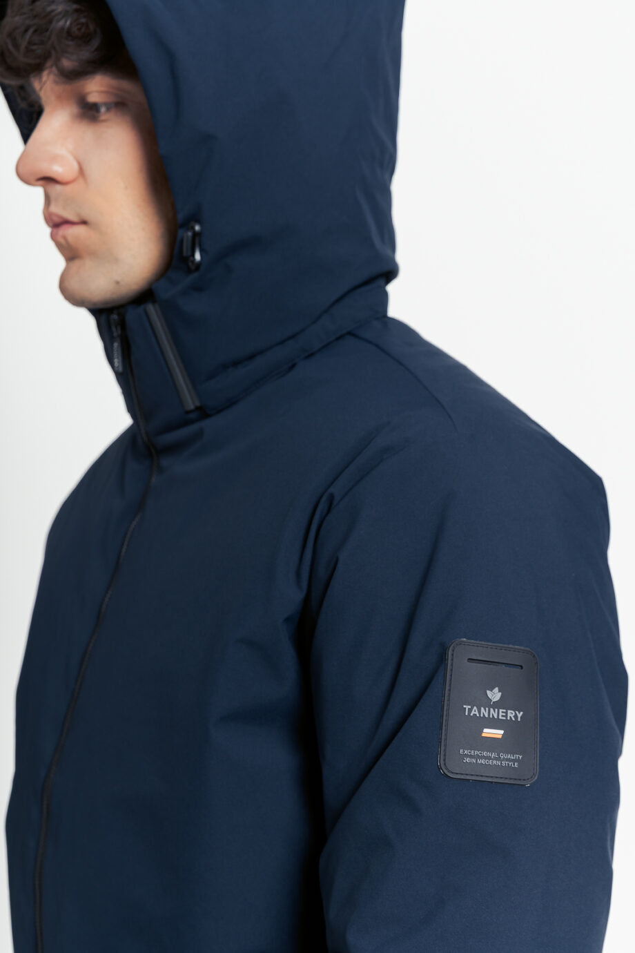 Campera con capucha desmontable