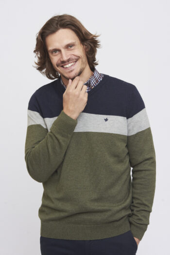 Sweater escote V a tres colores