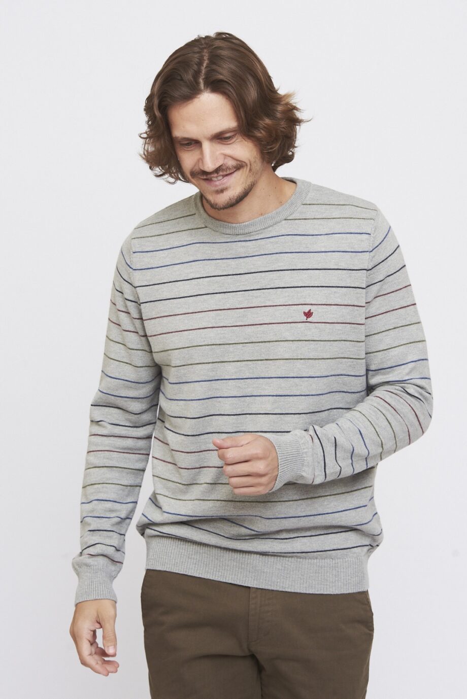 Sweater cuello O a cinco colores