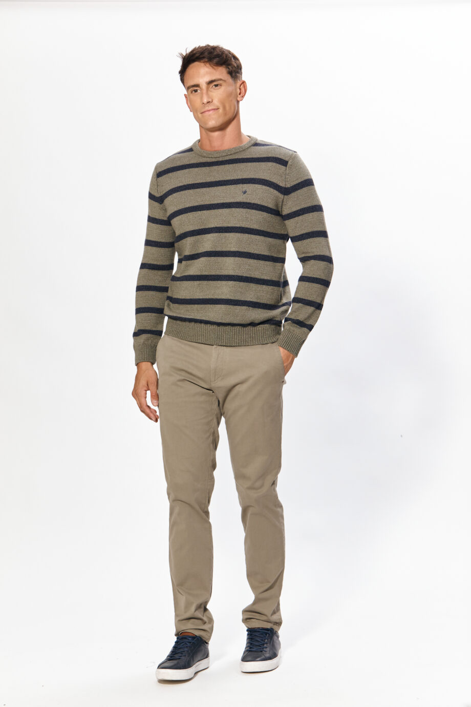 Sweater cuello redondo rayado