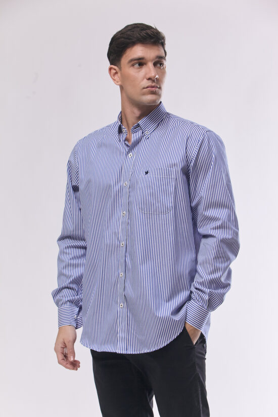 Camisa regular fit a rayas