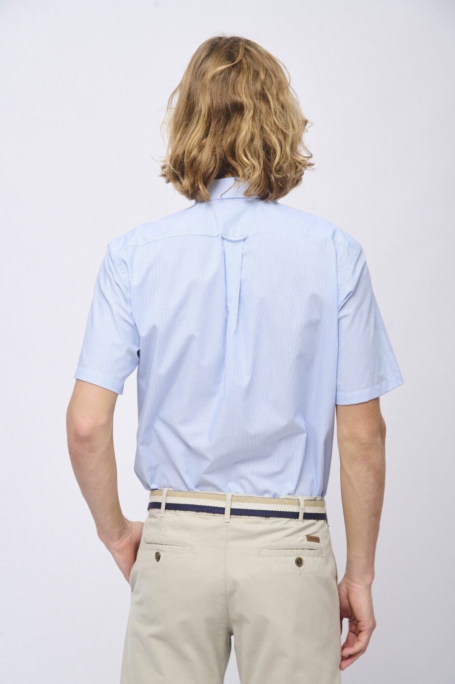 Camisa regular fit a rayas
