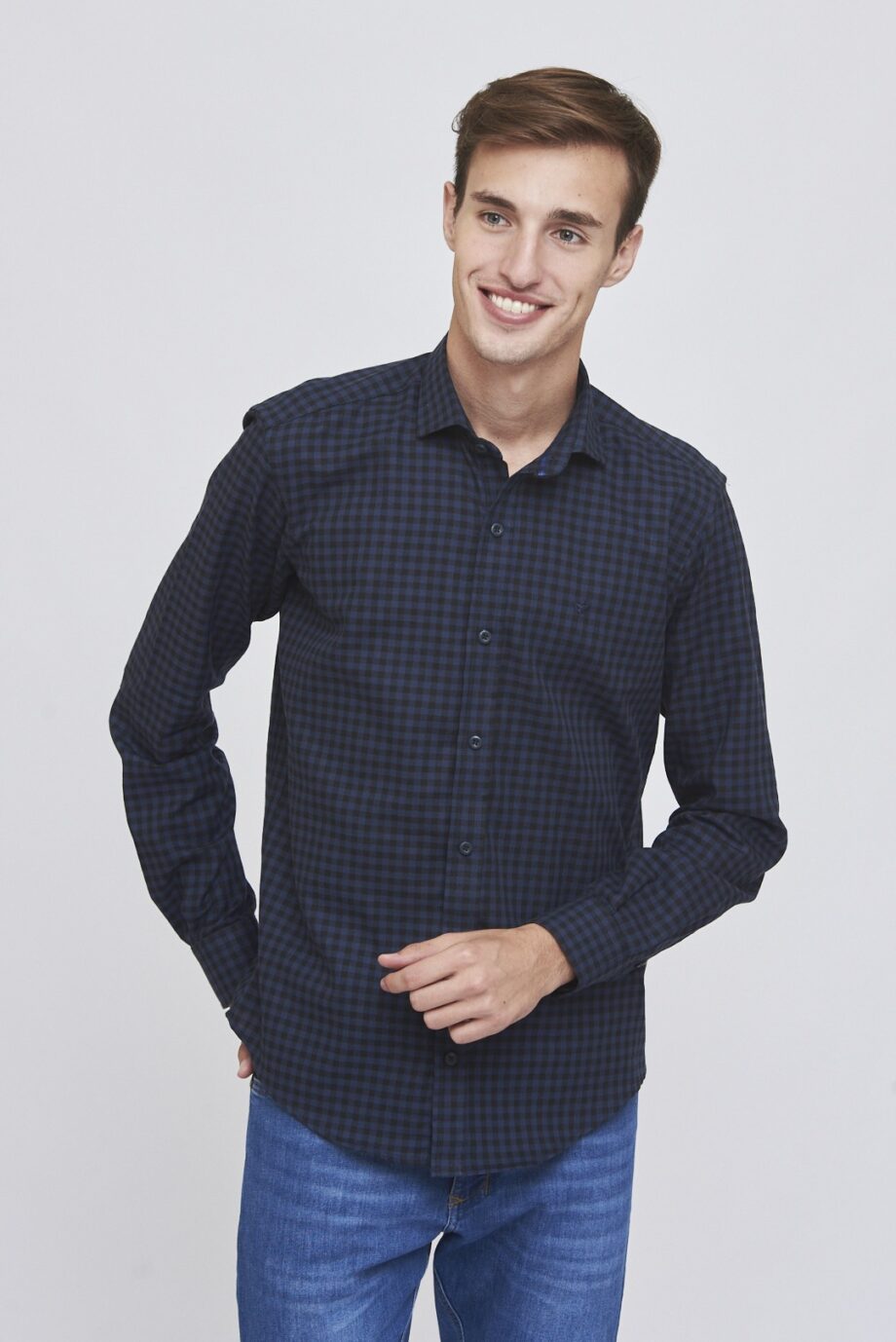 Camisa slim fit a cuadros