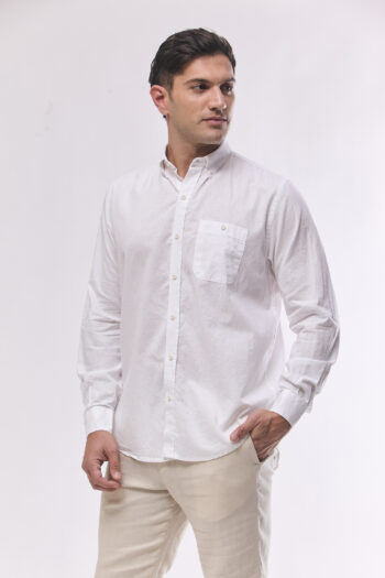 Camisa lisa relaxed fit de lino