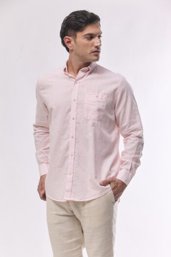 Camisa lisa relaxed fit de lino