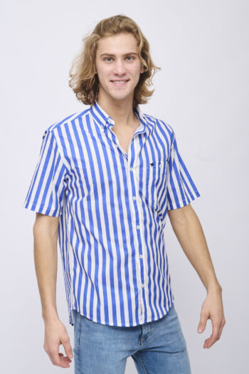 Camisa relaxed fit de poplin rayado